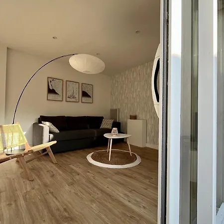 別荘 Maison De Avec Terrasse En Plein Coeur Des Sables - 4 Pers *