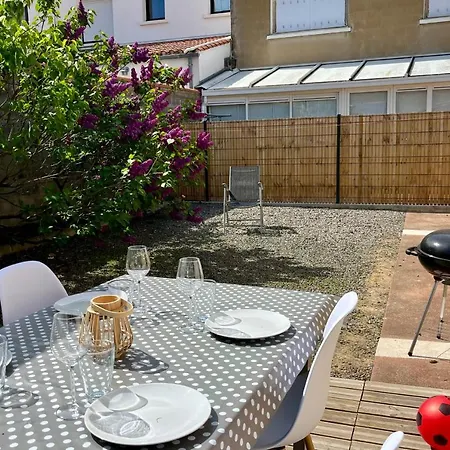 Maison De Avec Terrasse En Plein Coeur Des Sables - 4 Pers 別荘 *